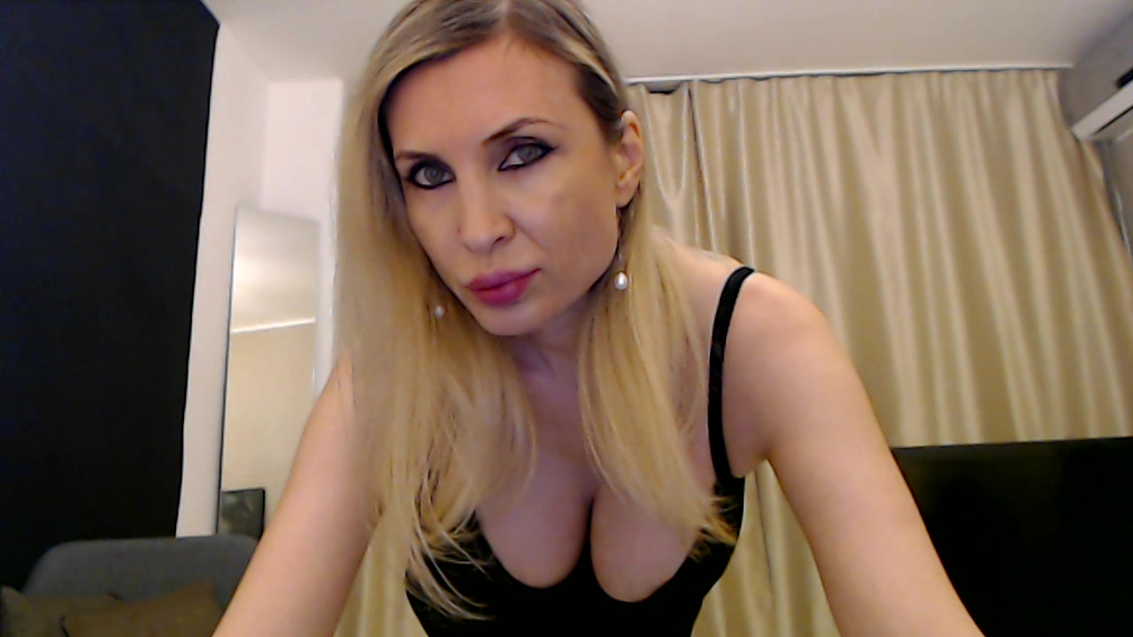Pilar Mistress cei Model - Pilar Mistress cei
