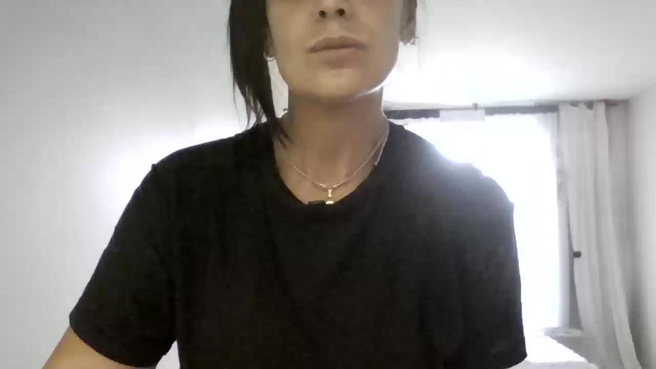 Model - Shaitan anal