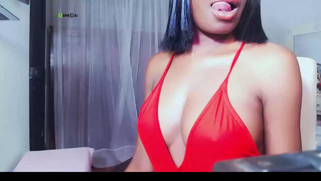 Model - karhinna santamaria dildo