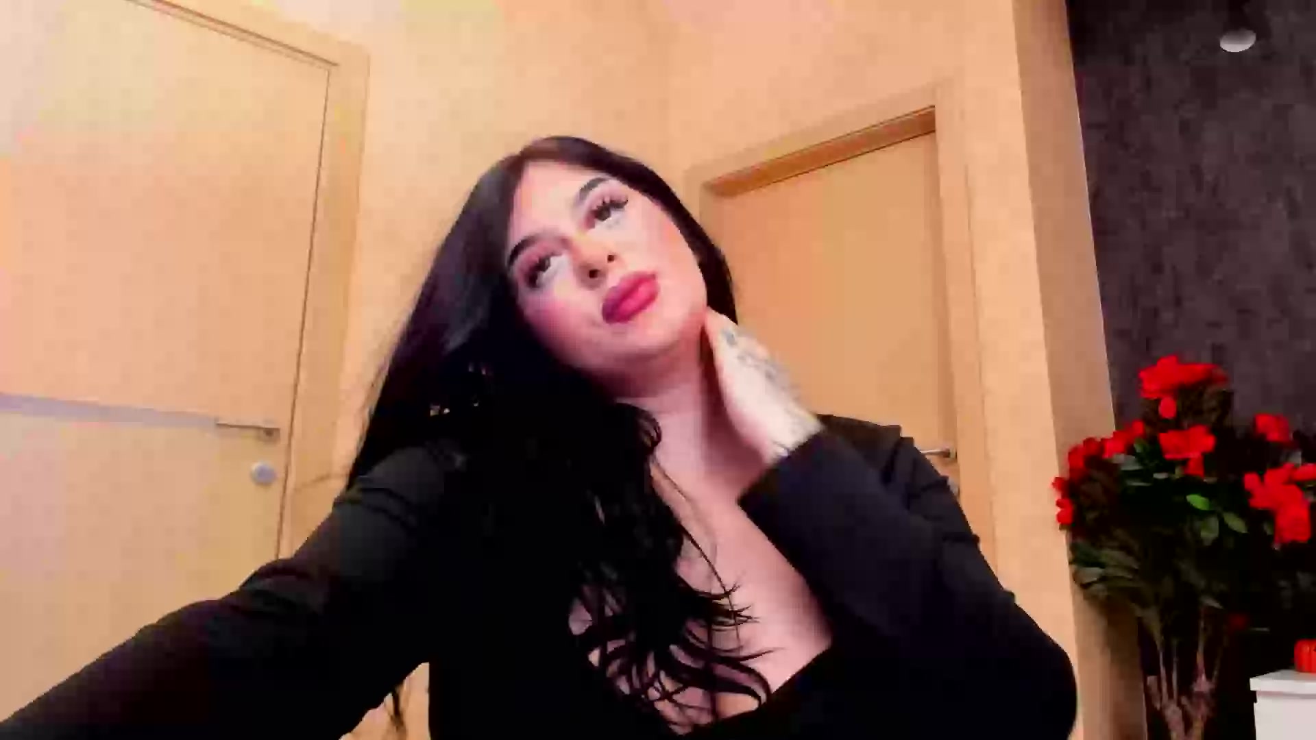 Model - NayaNoirX bigtits