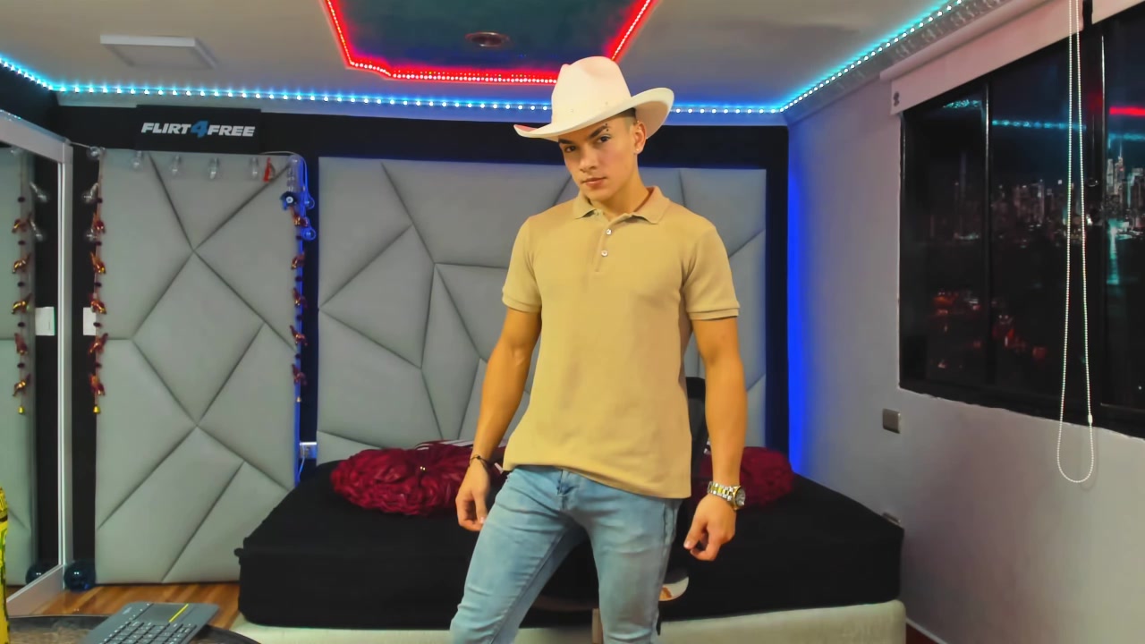 Model - Ayden Miller bdsm