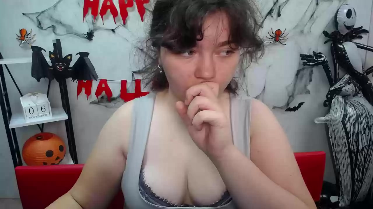 Model - NeonilaLisova bigboobs