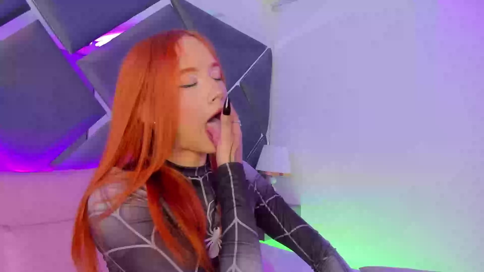 Model - SerenaBrowne deepthroat