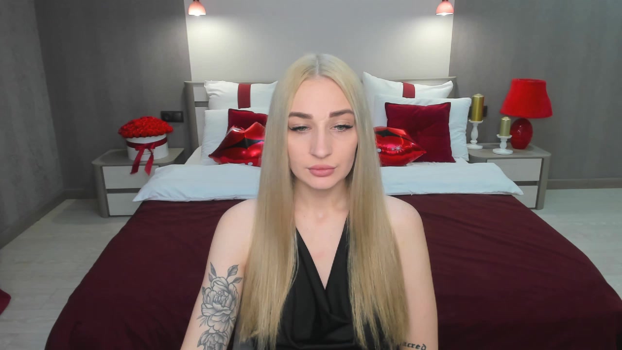 Model - MilanaKeat blueeyes