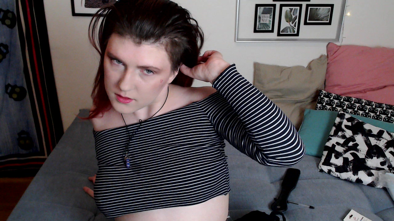 Model - WickedNika bigtits