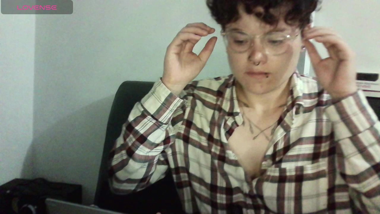 Model - Megan Coop3r latina