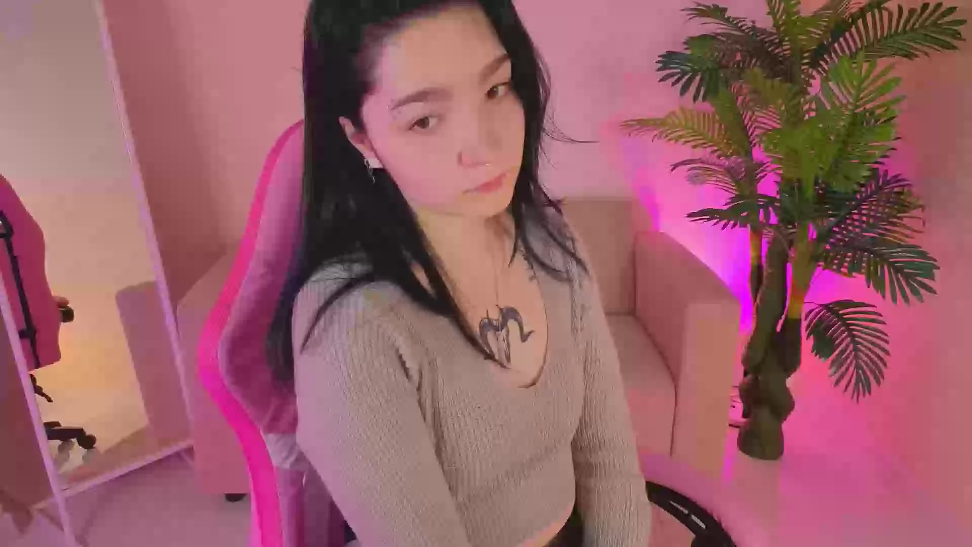 Model - Linda blowjob