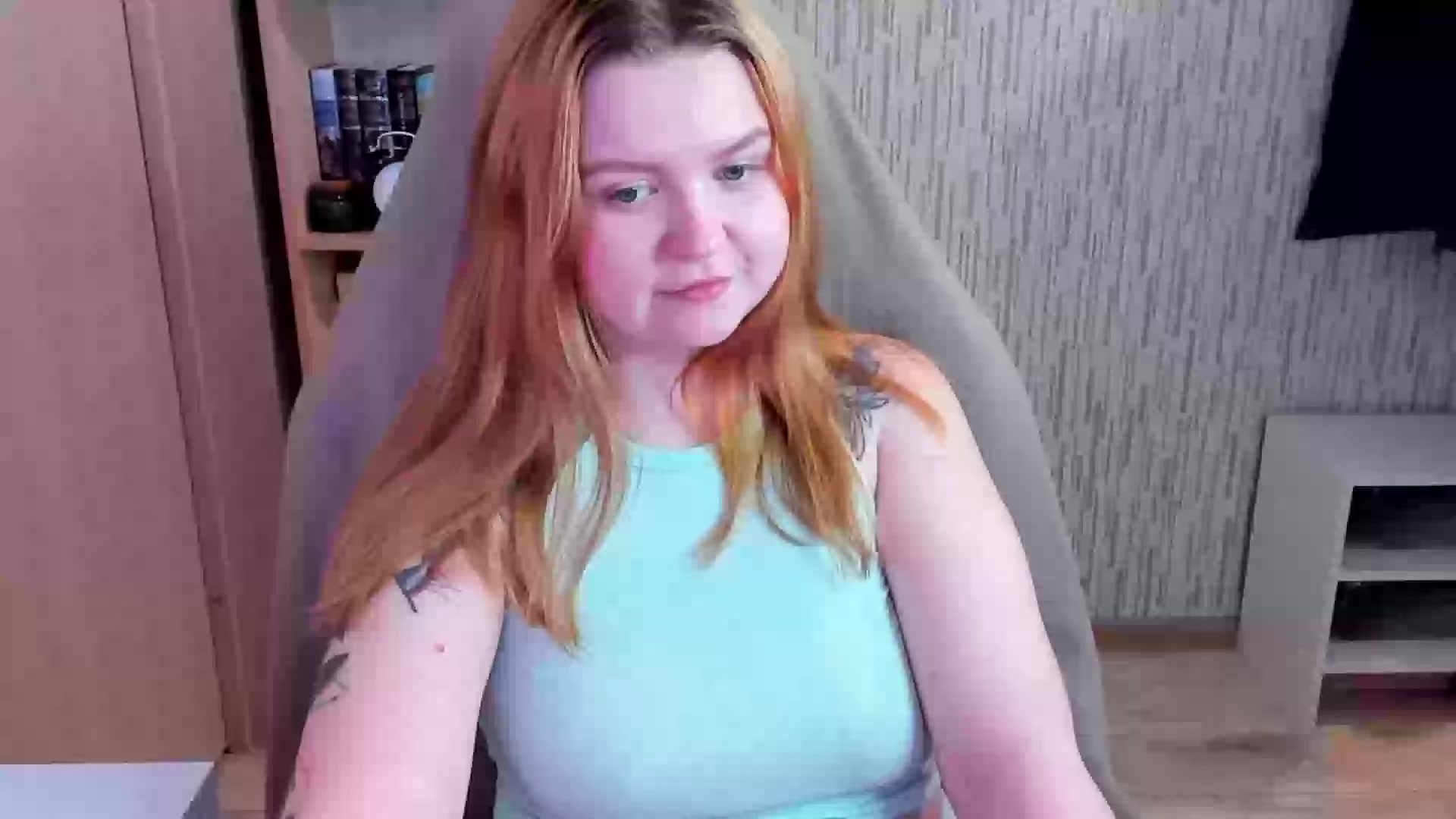 Model - AnitaVine striptease