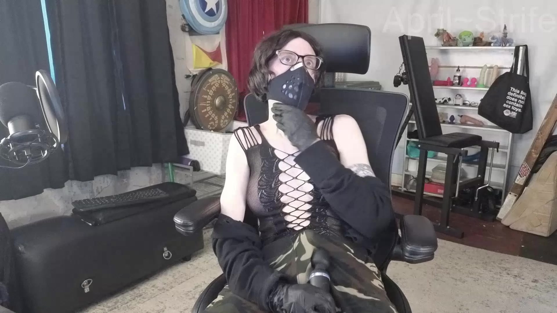 Model - April Strife skinny