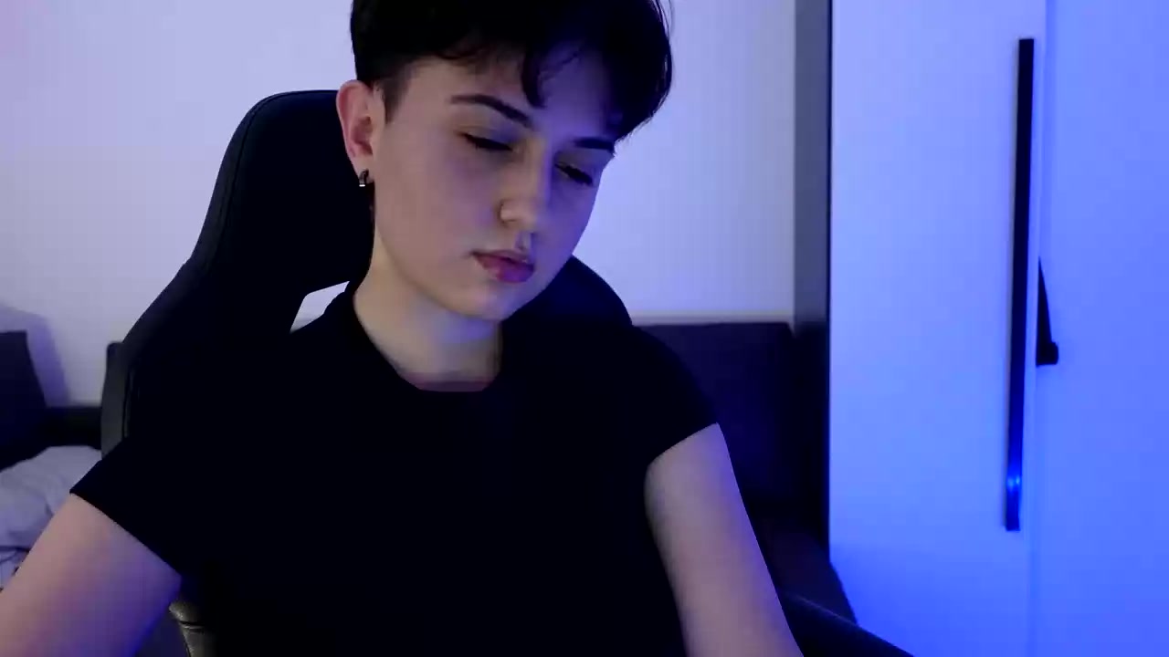 Model - DomAresNoir roleplay