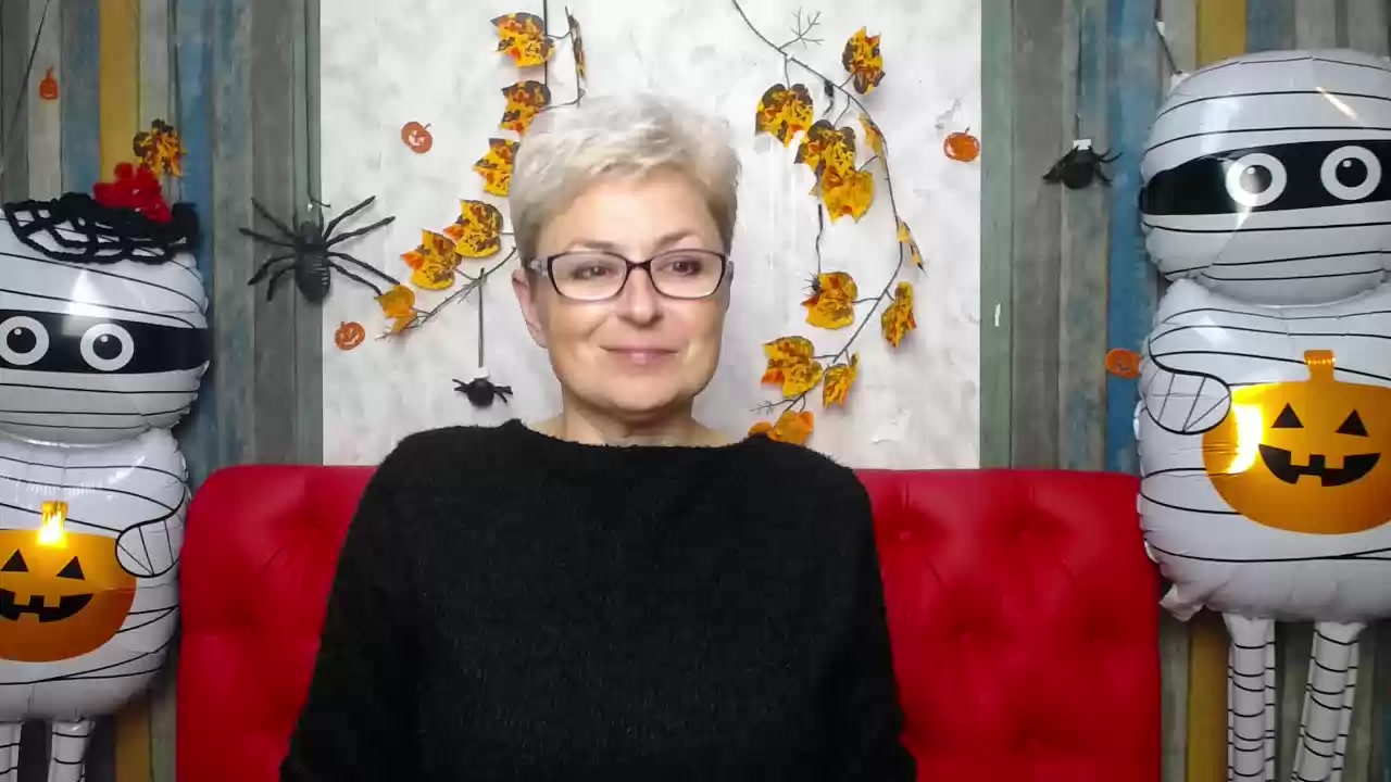 Model - EmiliaGree bigtits