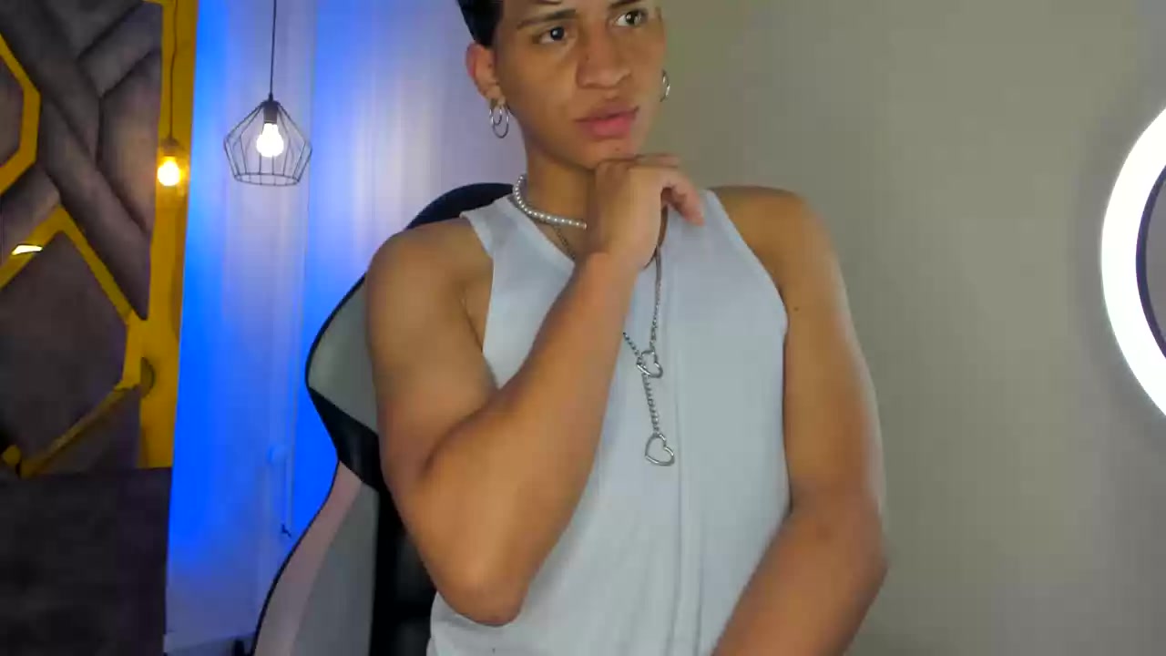 Model - Micela walker ass