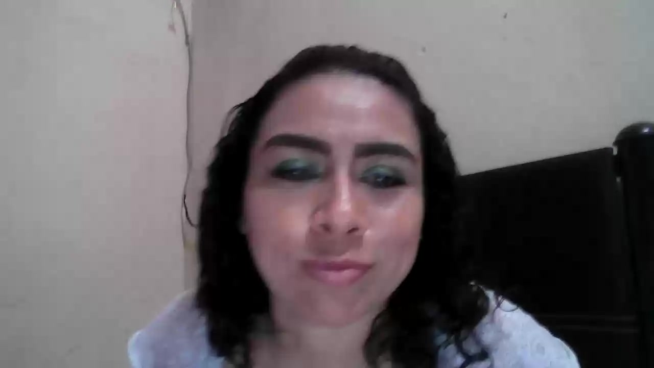 Model - DalilahMx greeneyes