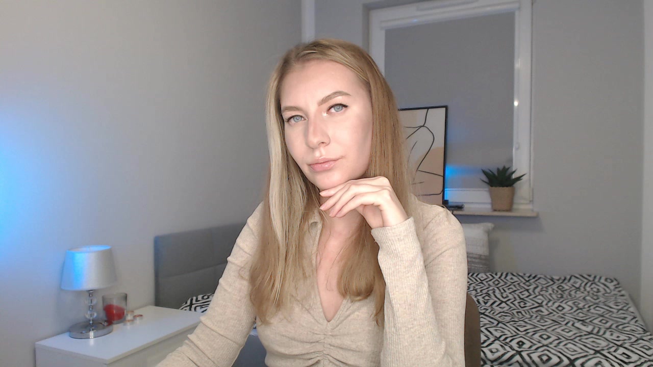 Model - Lina Love sexy