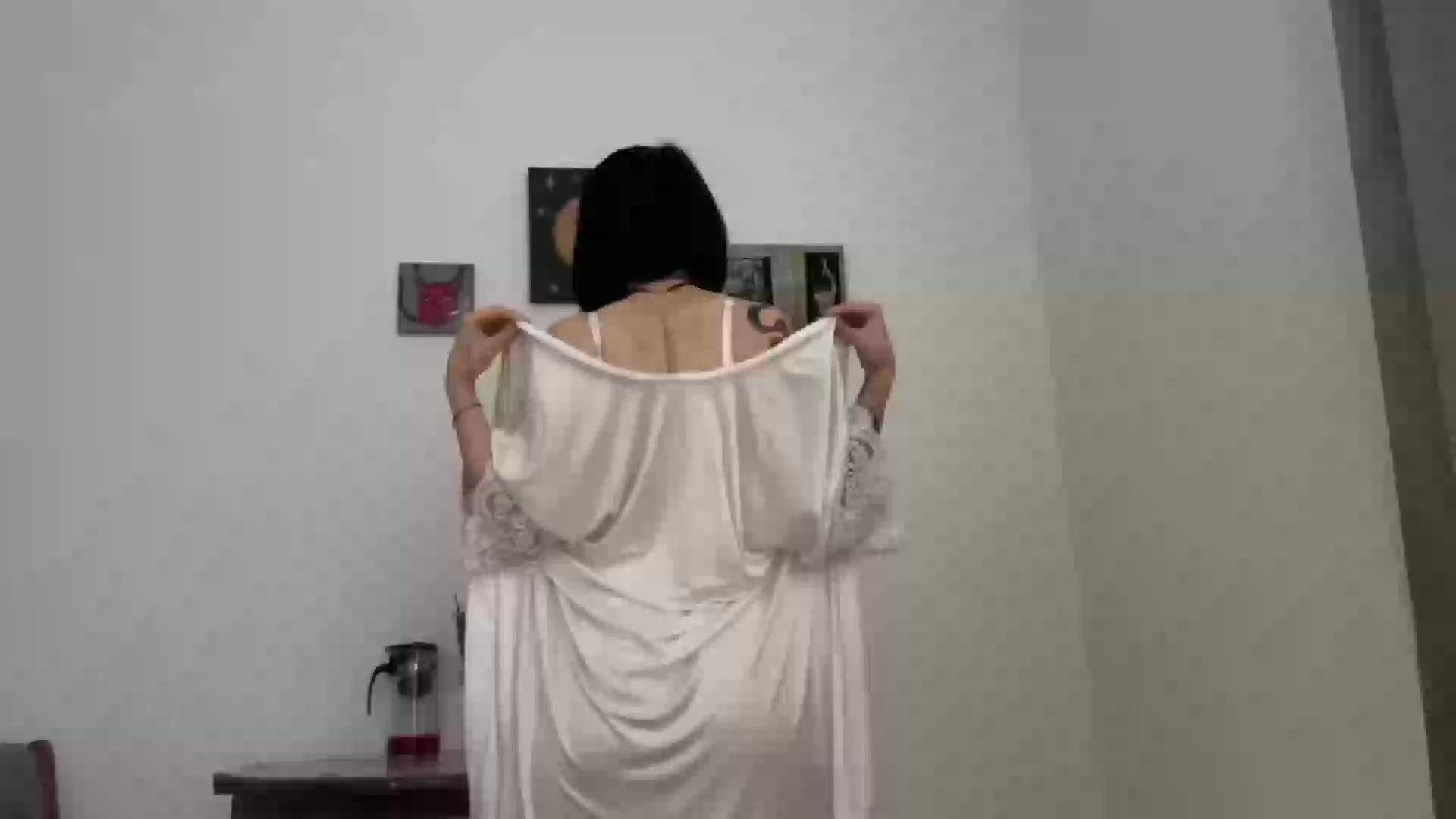 Model - Diana tattoed