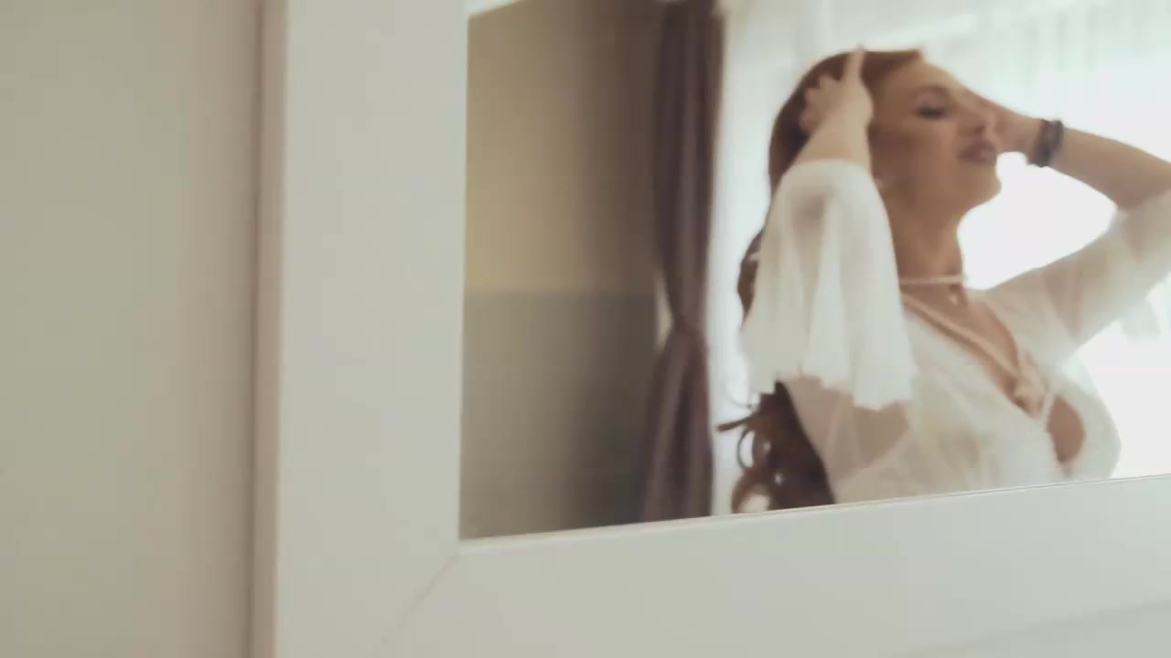 Model - Anna Ann stockings