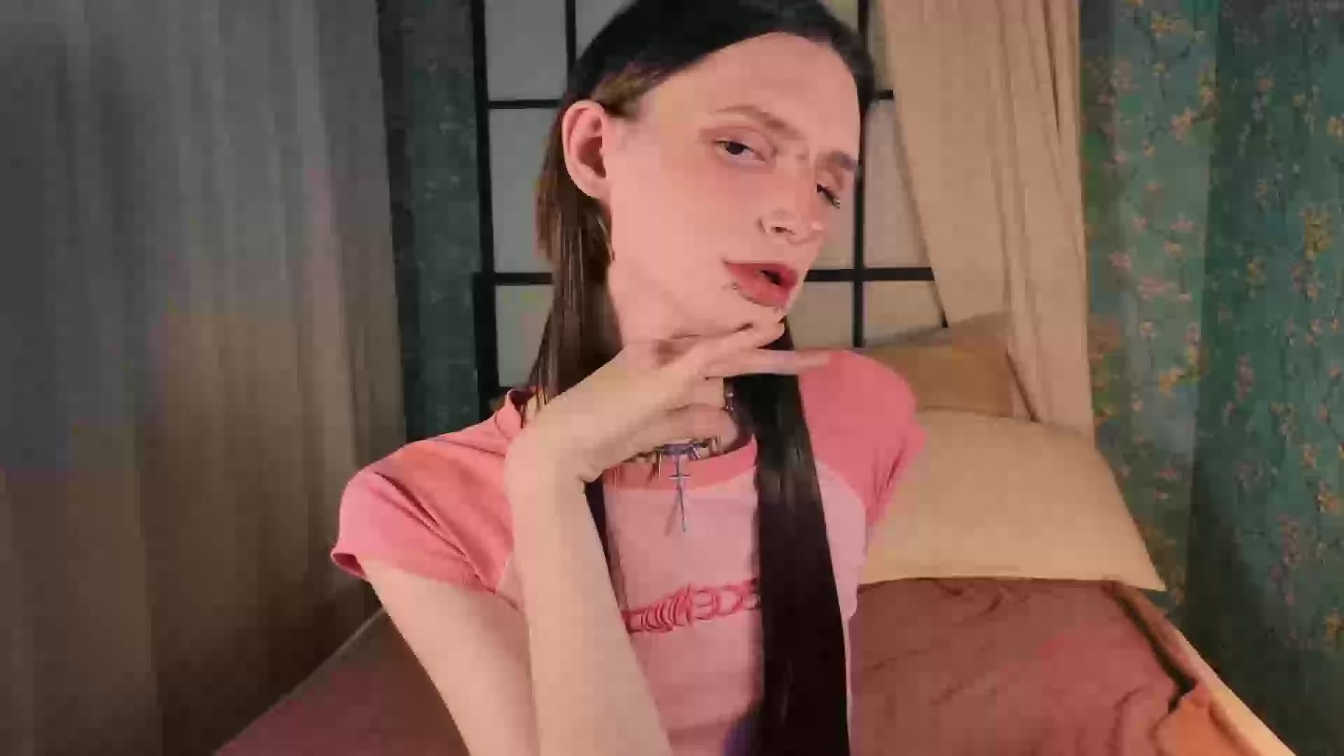 Model - Madison bigcock