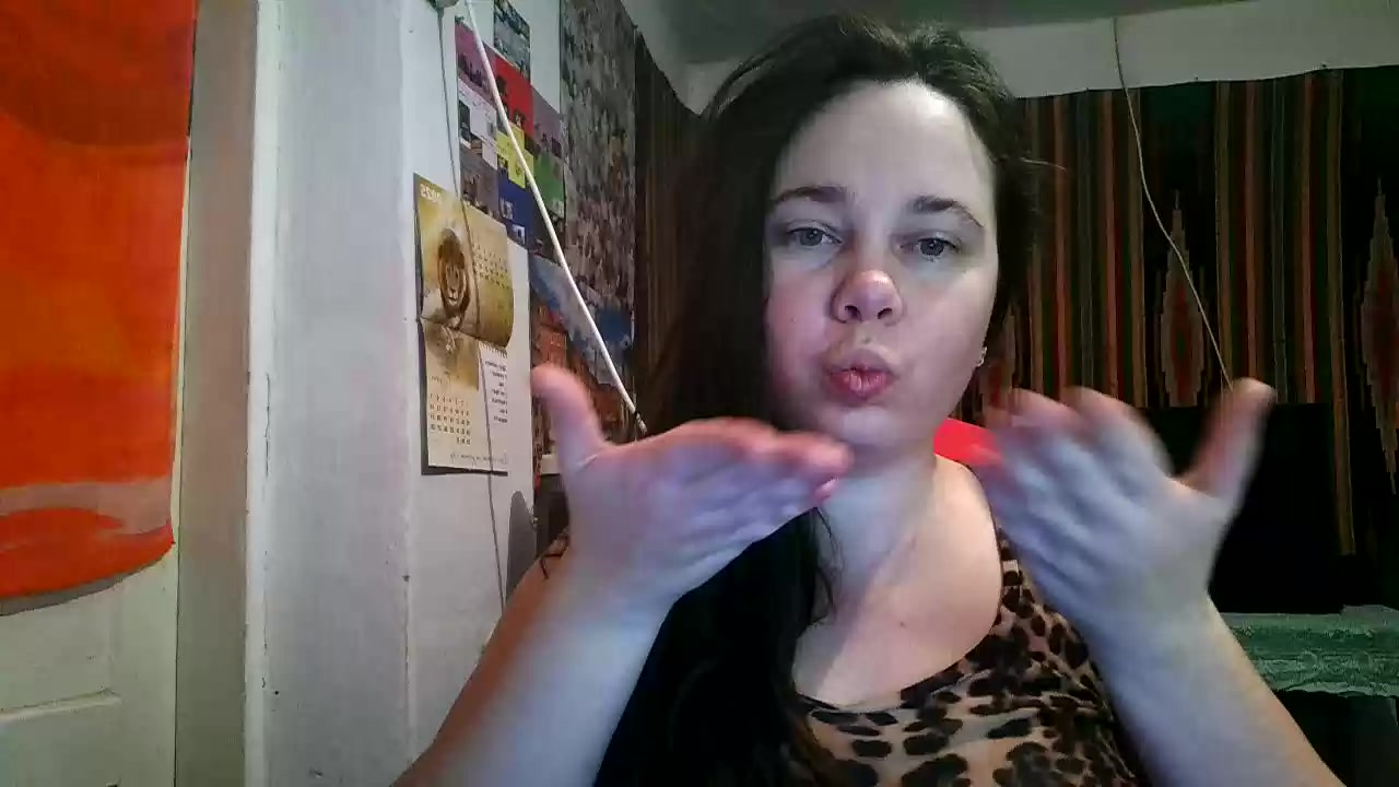 Model - Cora_Maro ass