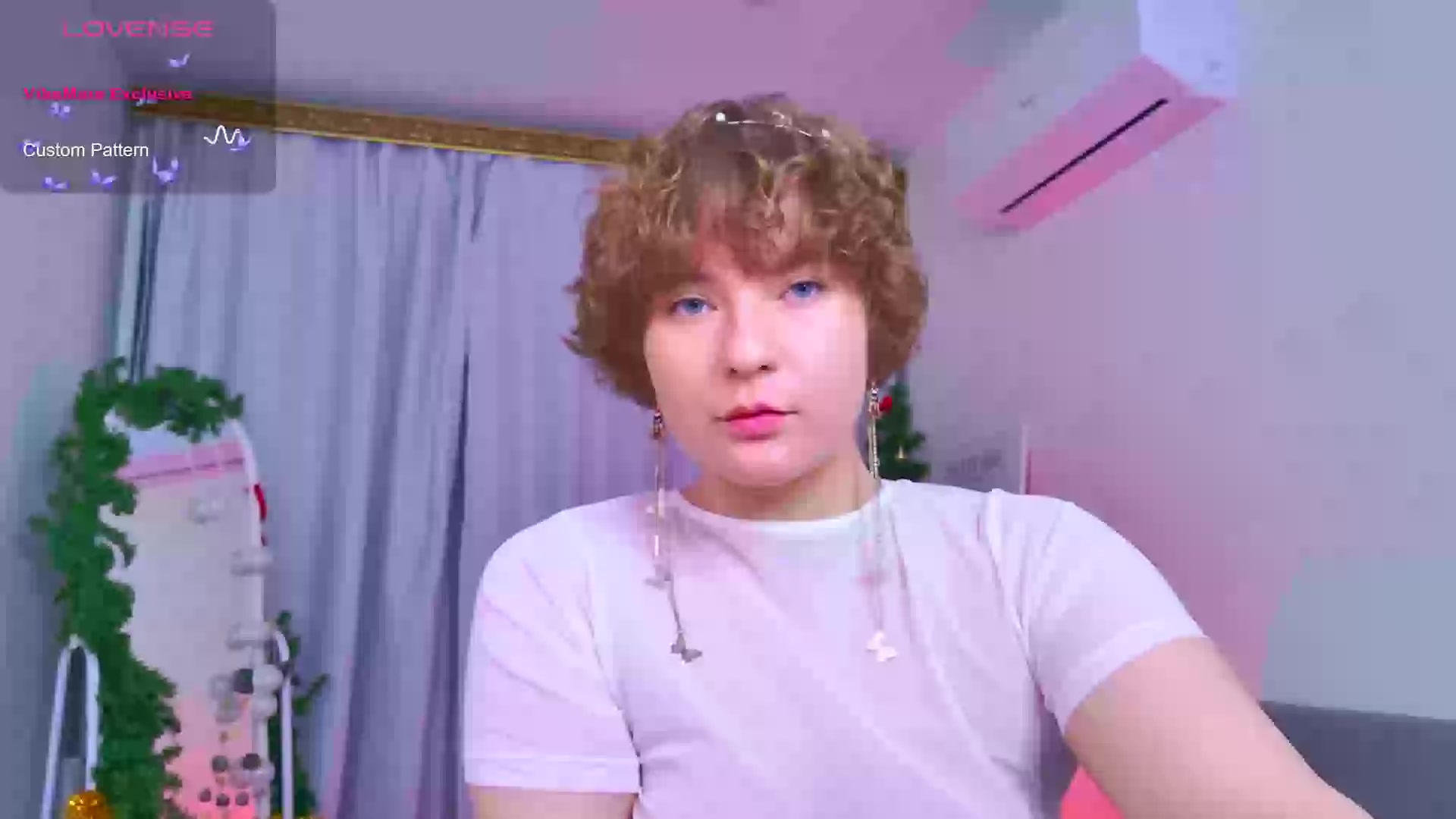 Model - Melissa curvy