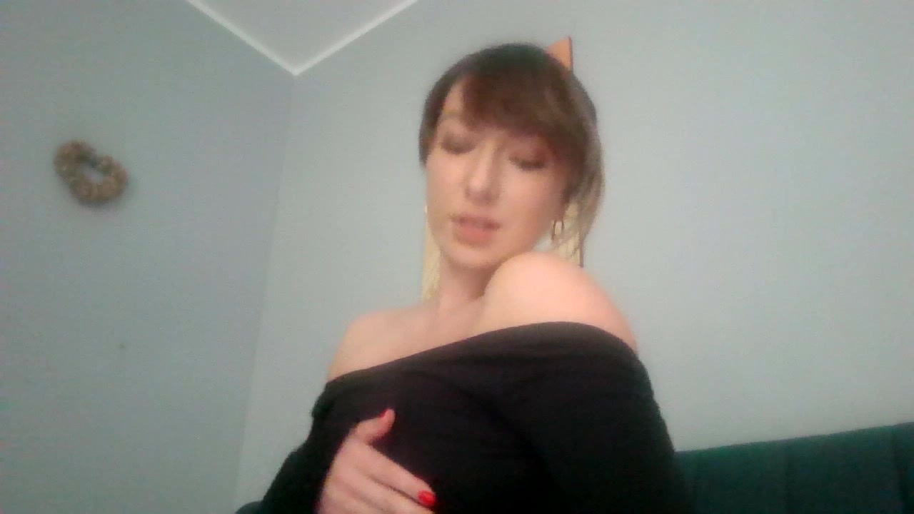 Model - LaraKane striptease