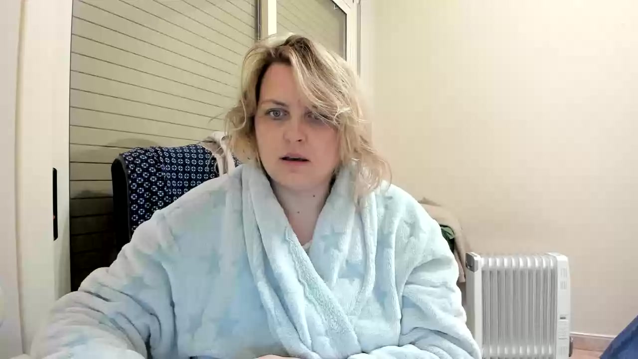 Model - JOI MISTRESS DOMI