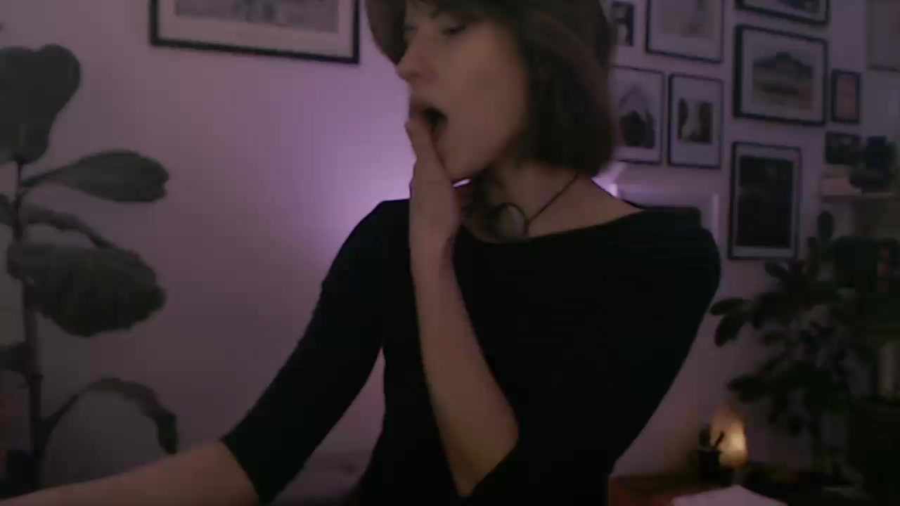 Model - Mistress Elviti findom