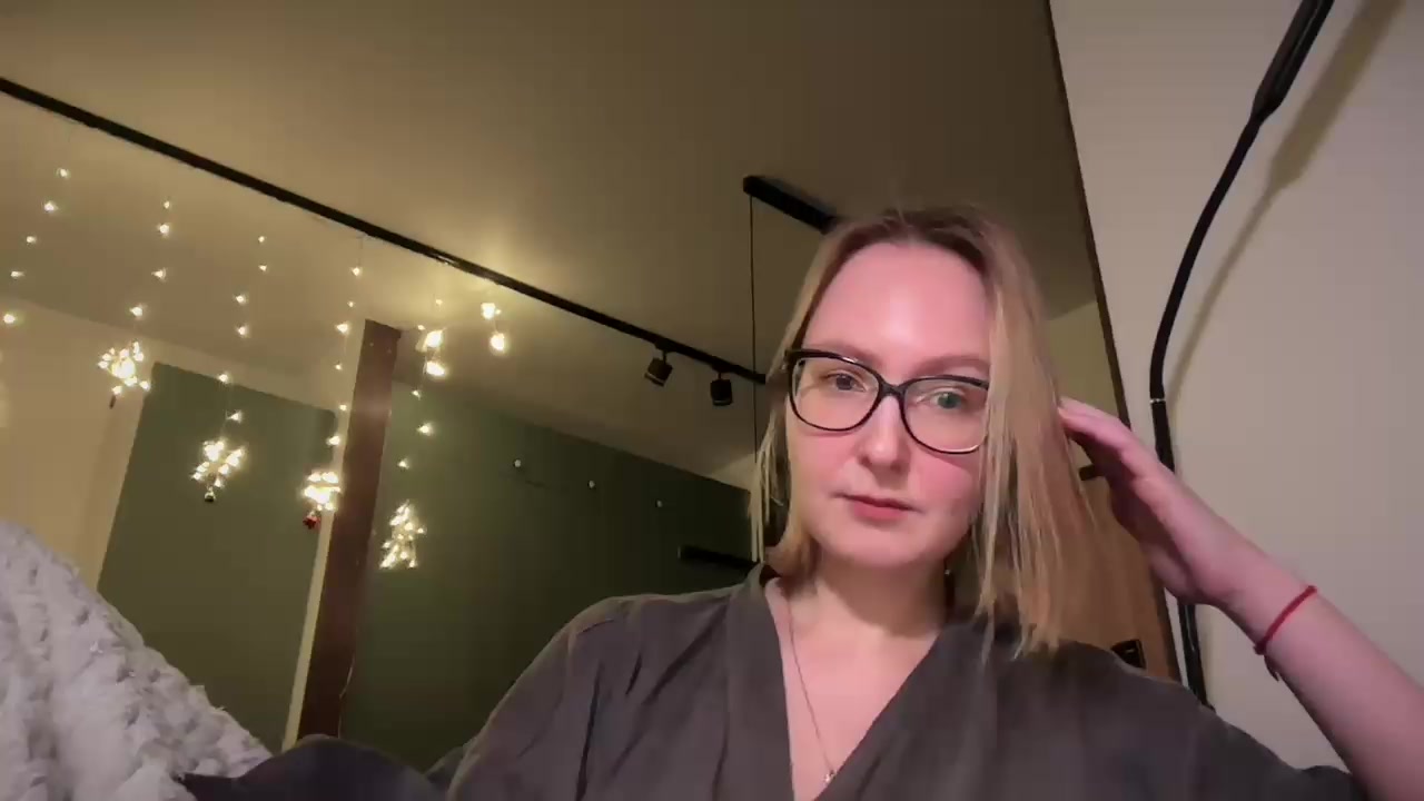 Model - Kira Dea fetish