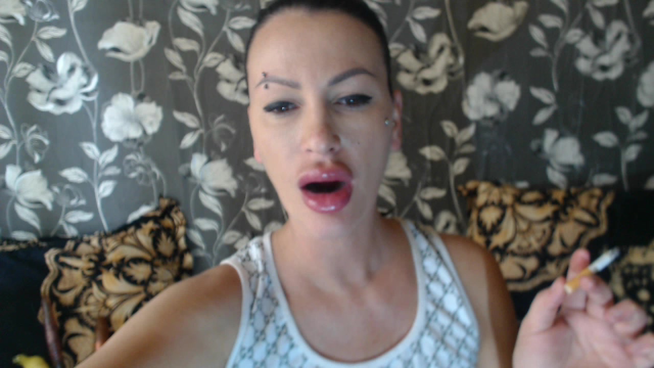 Model - allusik anal