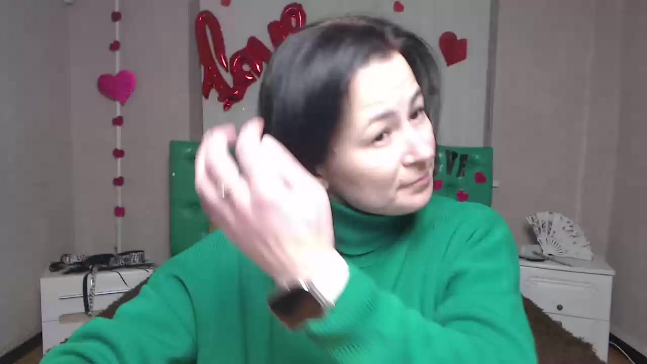 Model - MarieSho bigtits