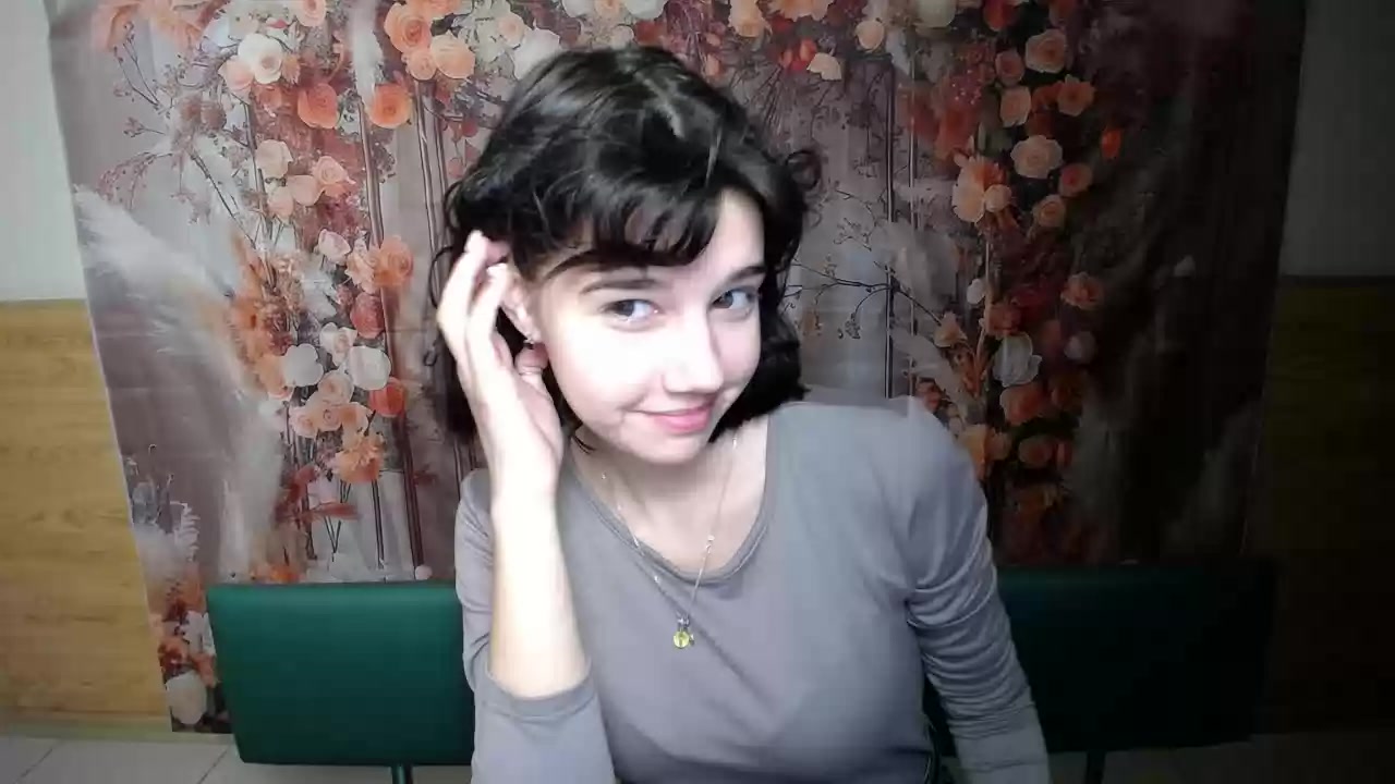 Model - LettyCurly sexy