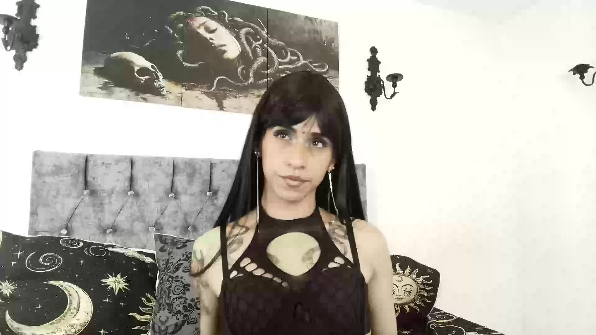 Model - Bella_Poison cum