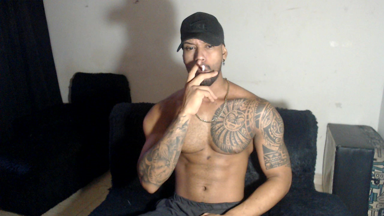 Model - Manolo walker cum