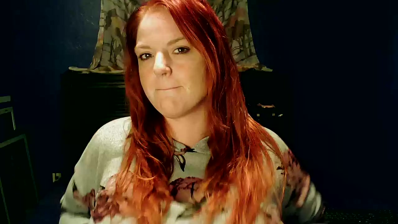 Model - Kissyphur Busty