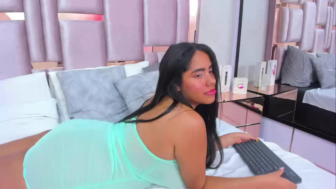 Model - Sienna Bell bigtits