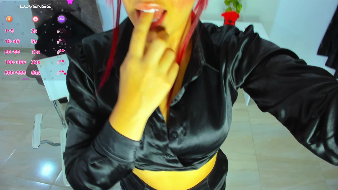 Model - Hottsecretary pantyhose