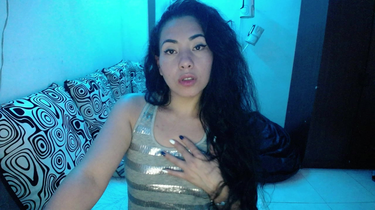 Model - kkristein bailar