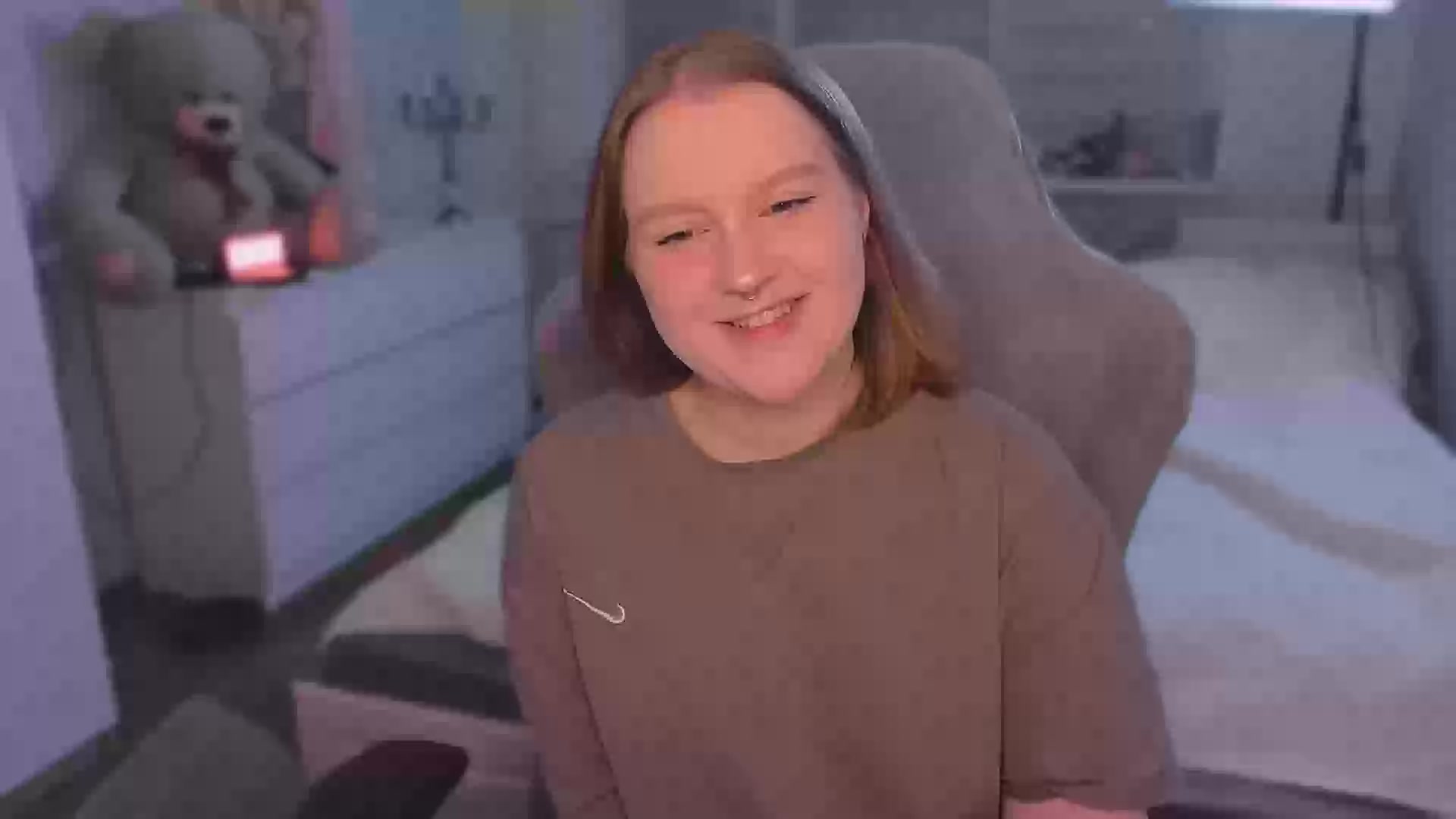 Model - Oliv1a bigtits