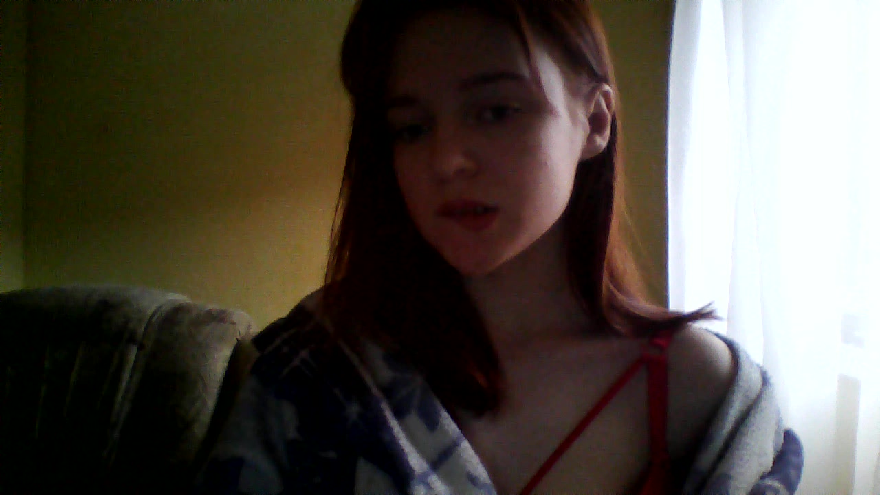 Model - Daria Cute Lips deepthroat