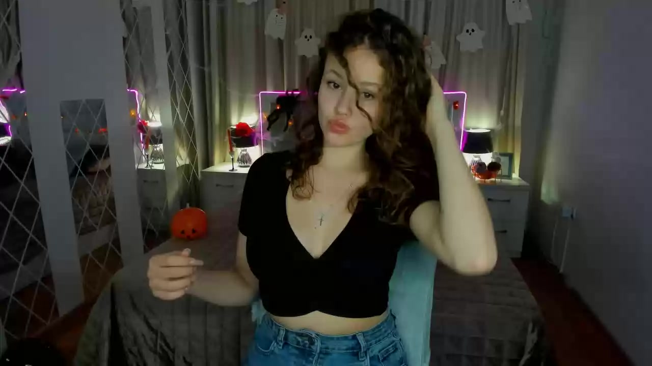 BeatriceTracey striptease Model - BeatriceTracey striptease