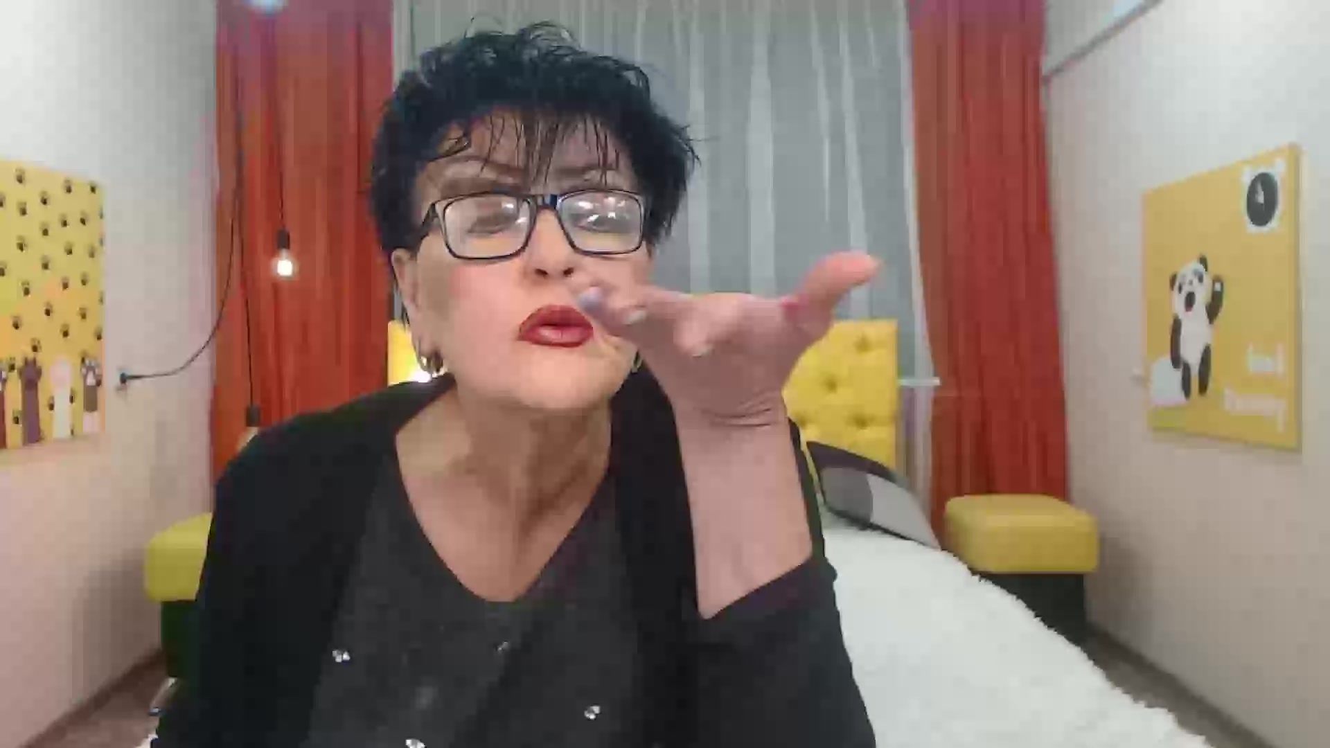 Model - SondraRiddle milf