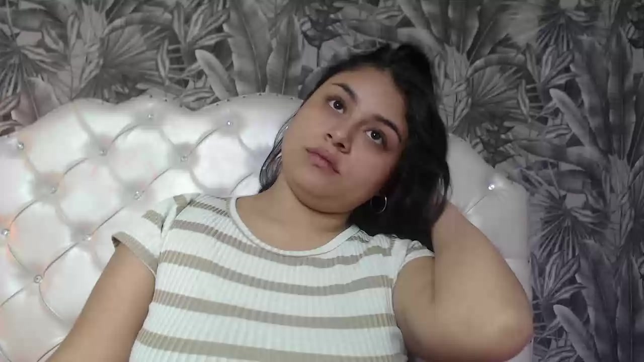 Model - RylieRoss deepthroat