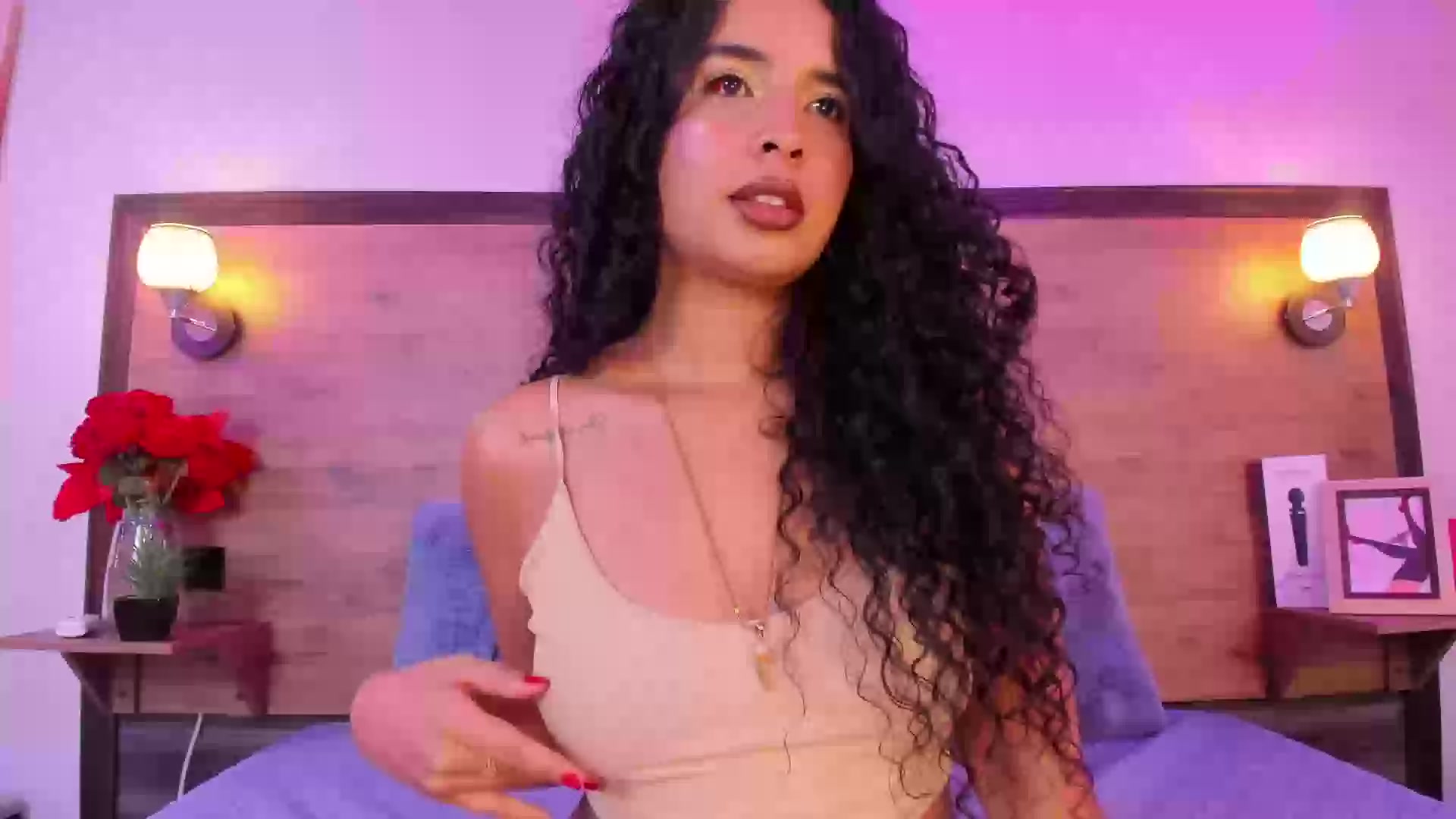 Model - Ari Cute ass