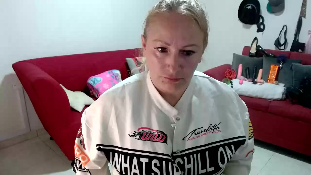 Model - Emperatriz anal