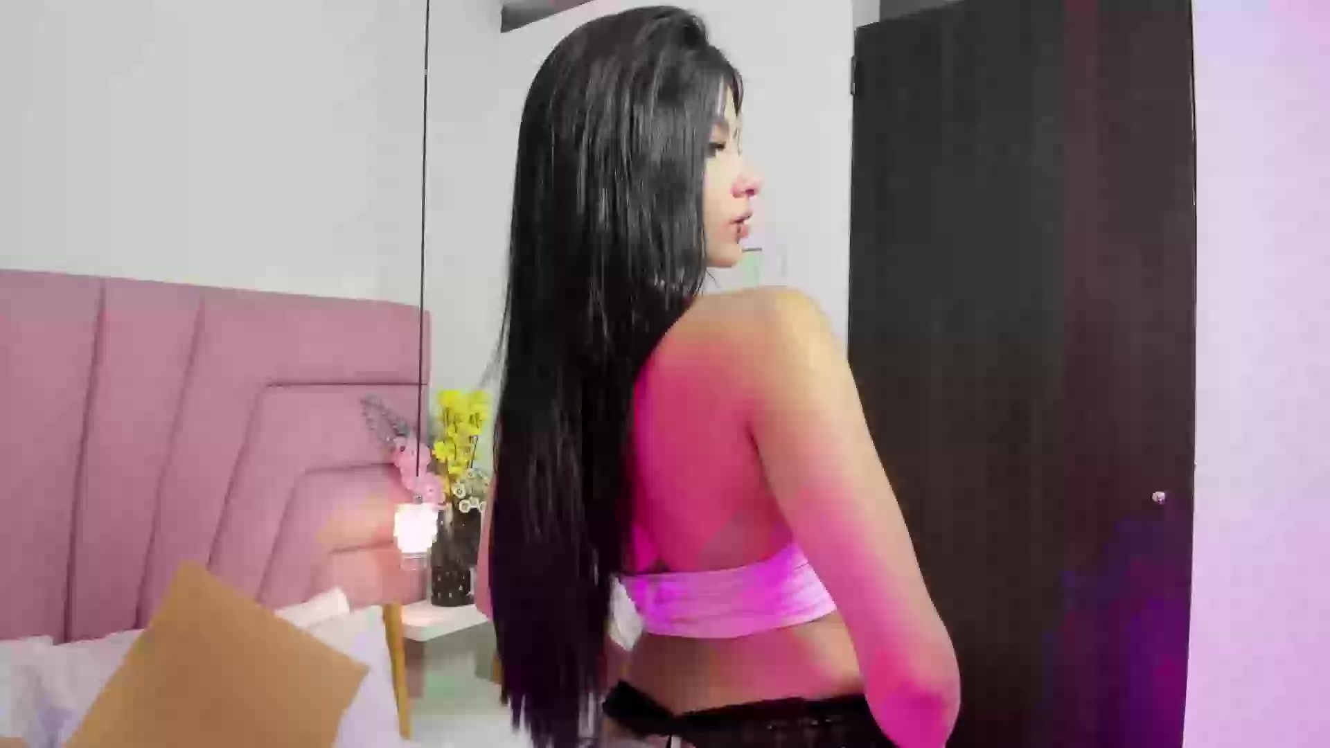 Model - Kim Luna blowjob