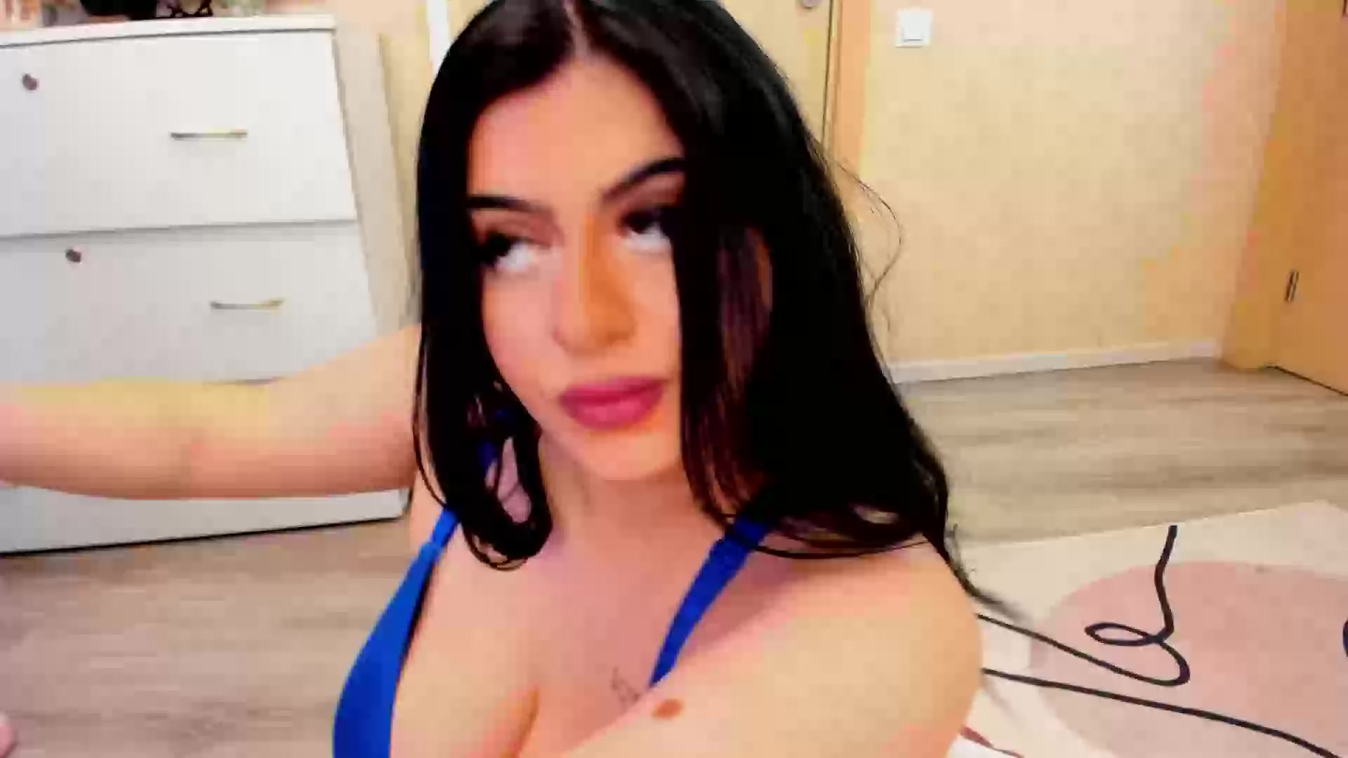 Model - NayaNoirX bigtits