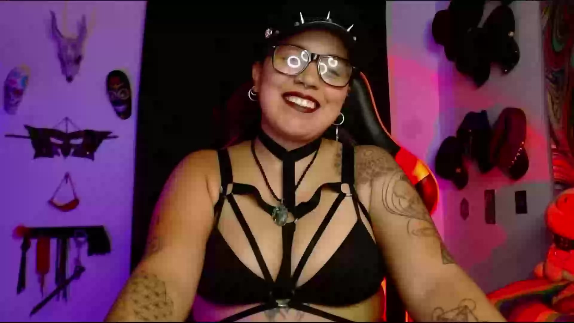 Model - Mistress Ohara Sharanam ass