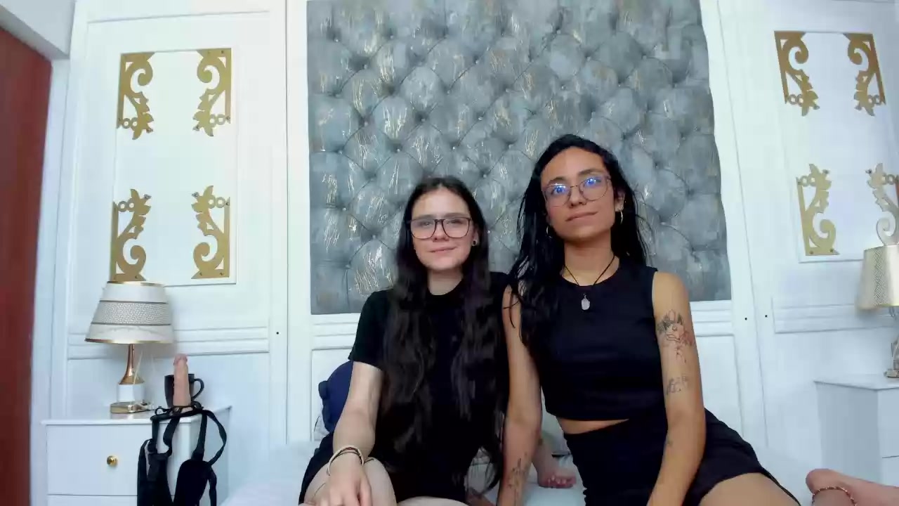 Model - EmillyAndJade roleplay
