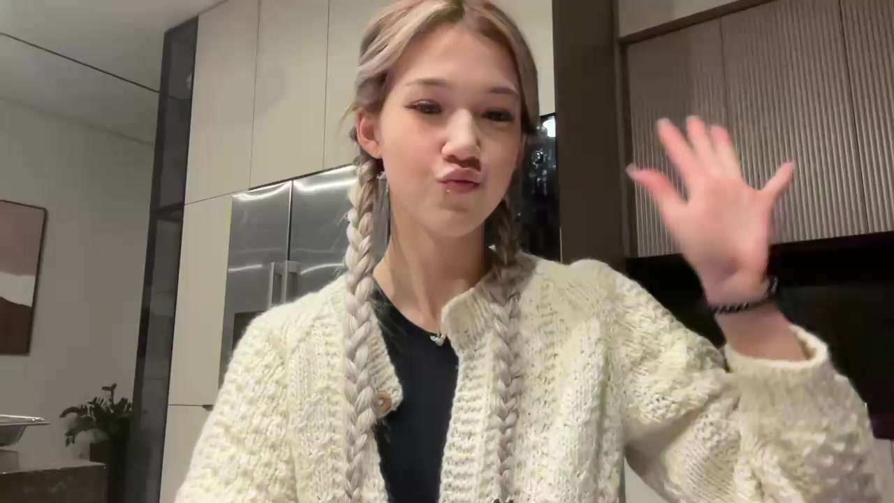 Model - lilXdomii teen