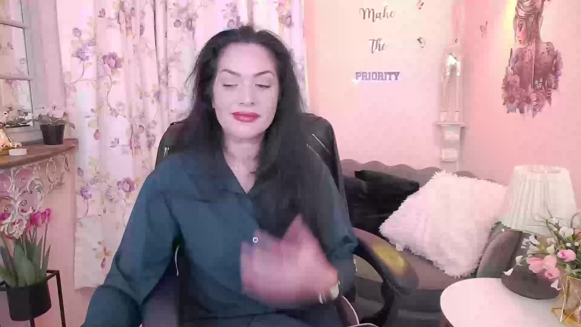 Model - MyLovOne milf