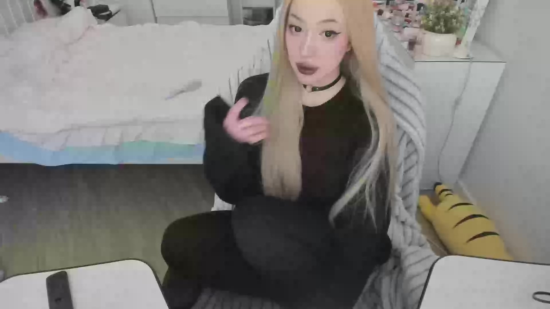 Model - polly bigass